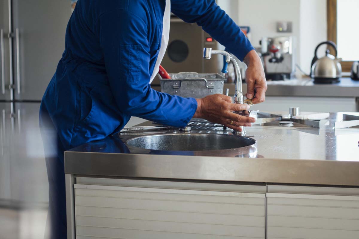 Musluk onarım bakımı